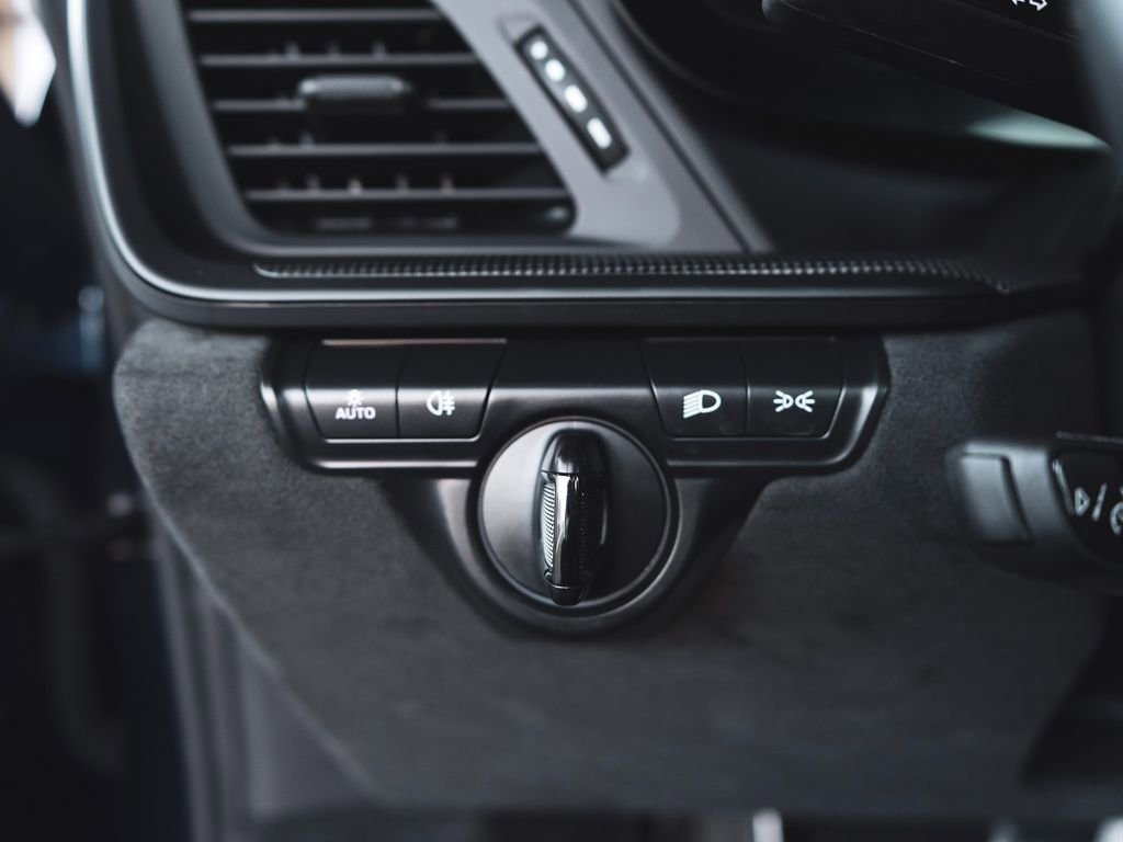 Used 2024 Porsche 911 Carrera GTS image 19