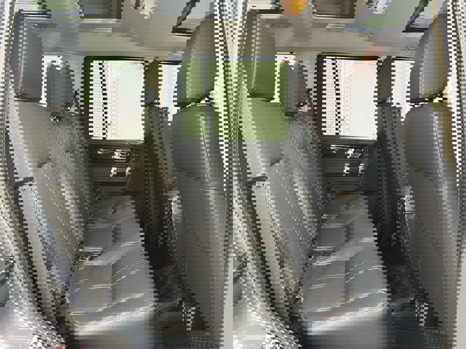 Used 2016 Land Rover LR4 HSE image 20