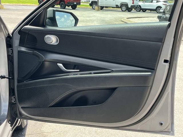 Used 2023 Hyundai Elantra SEL FWD image 20