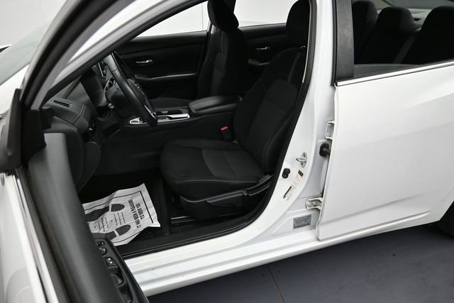 Used 2020 Nissan Sentra SV FWD image 11