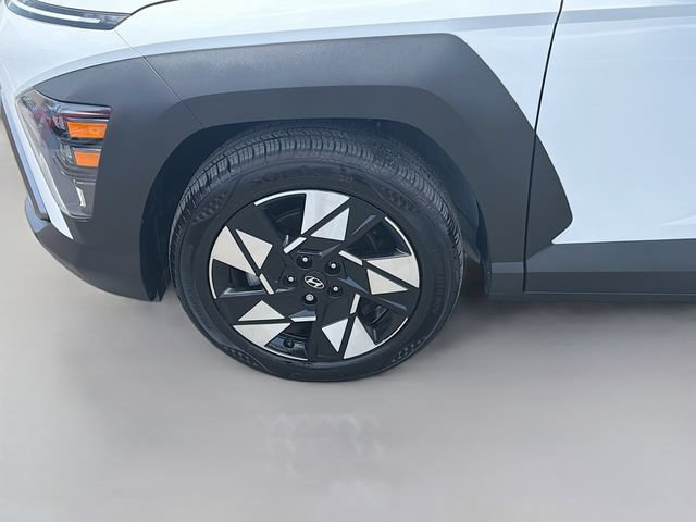 Certified 2025 Hyundai Kona SEL FWD image 31