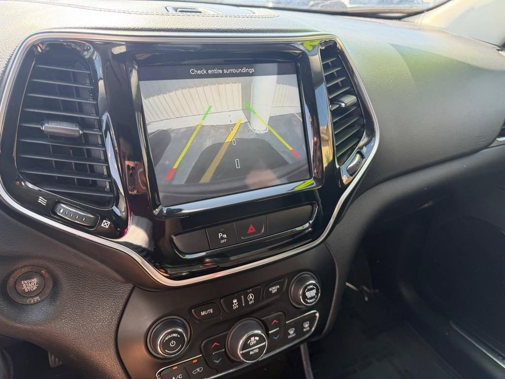 Used 2020 Jeep Cherokee Limited AWD/4WD image 31