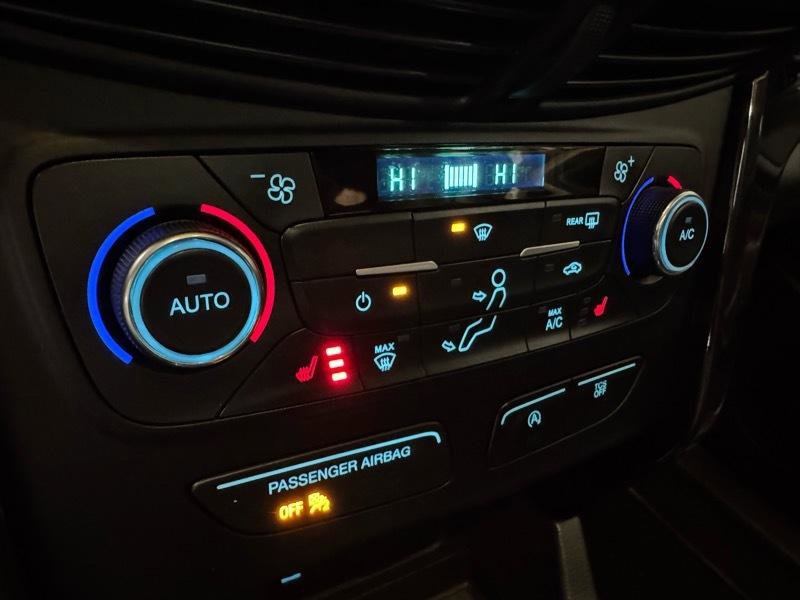 Used 2017 Ford Escape Titanium image 17