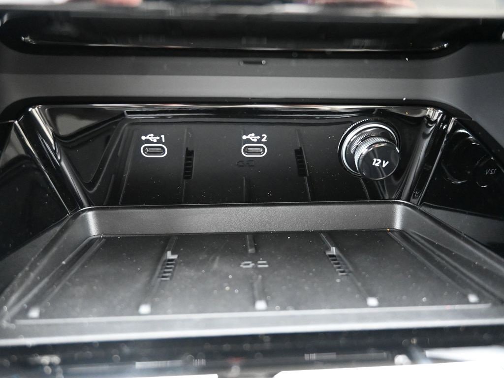 New 2025 Audi Q5 Prestige image 32