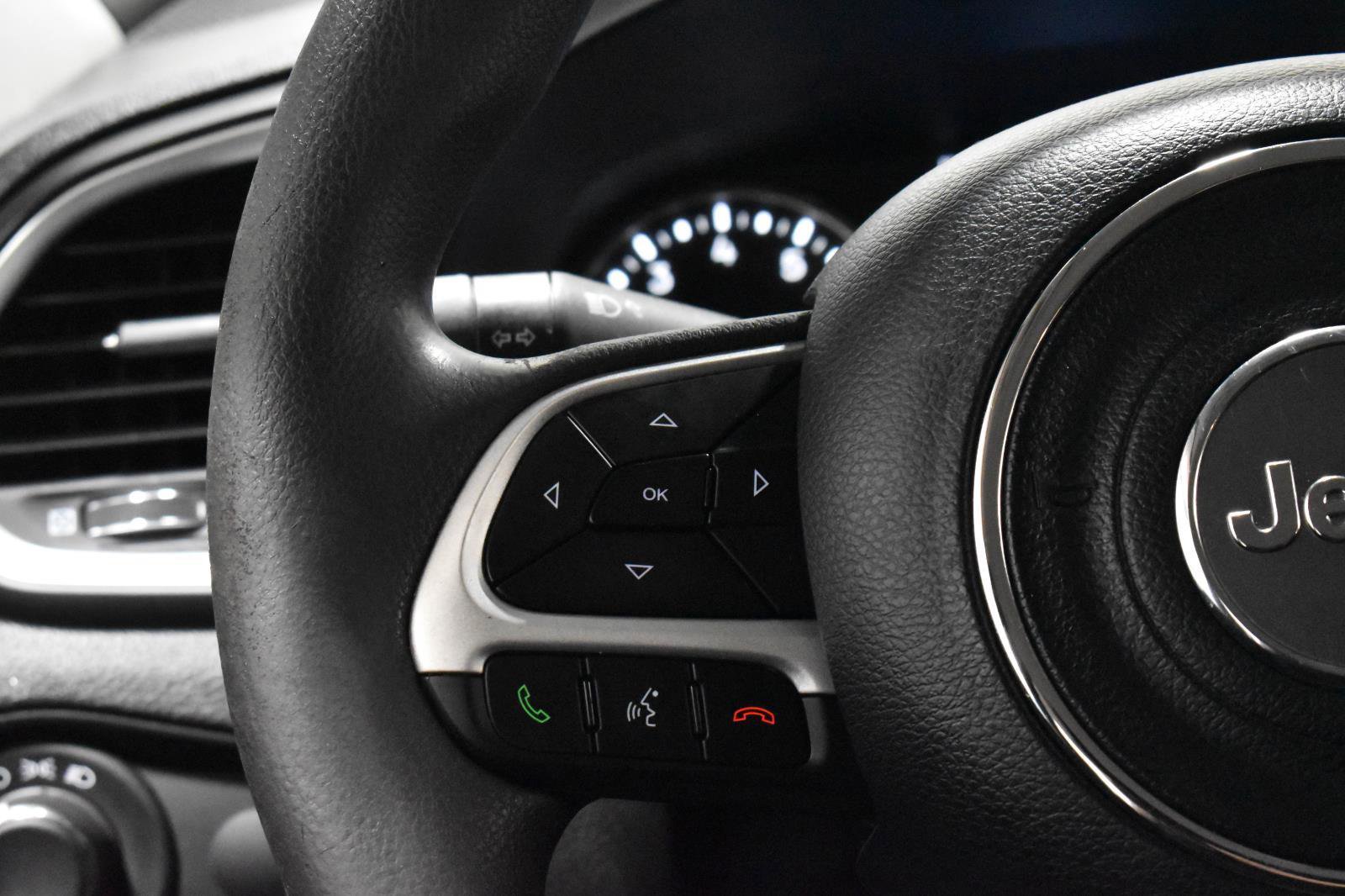 Used 2021 Jeep Renegade Sport image 7