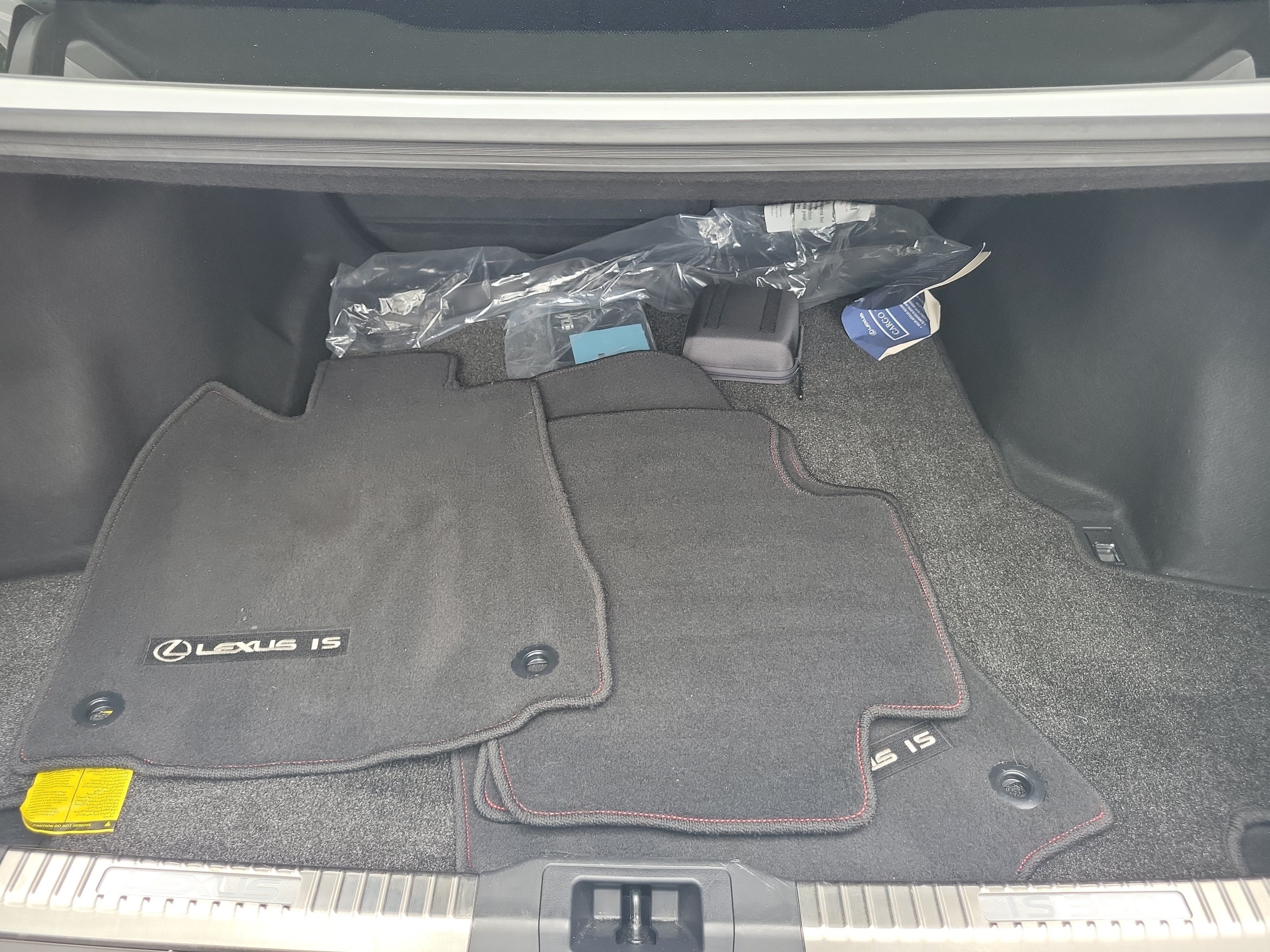 Certified 2024 Lexus IS 350 F Sport RWD image 9