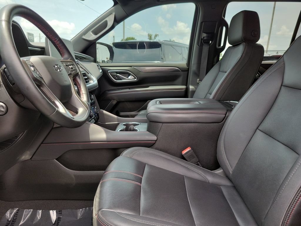 Used 2023 Chevrolet Tahoe RST w/ Luxury Package AWD/4WD image 5