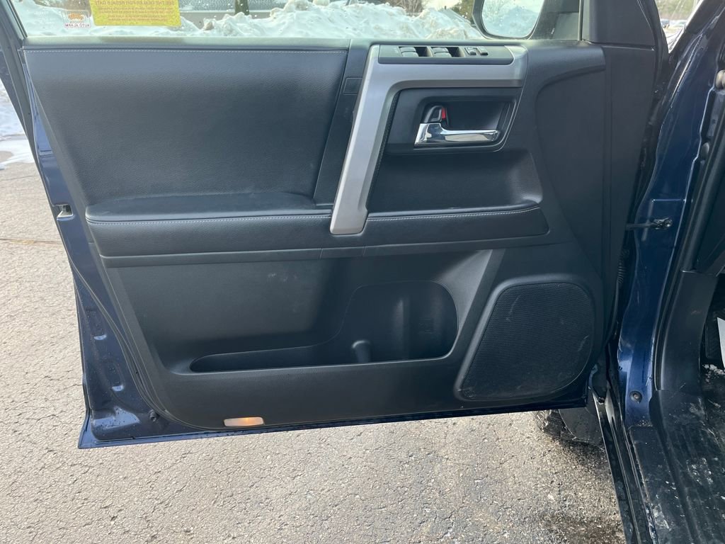 Used 2018 Toyota 4Runner SR5 image 10
