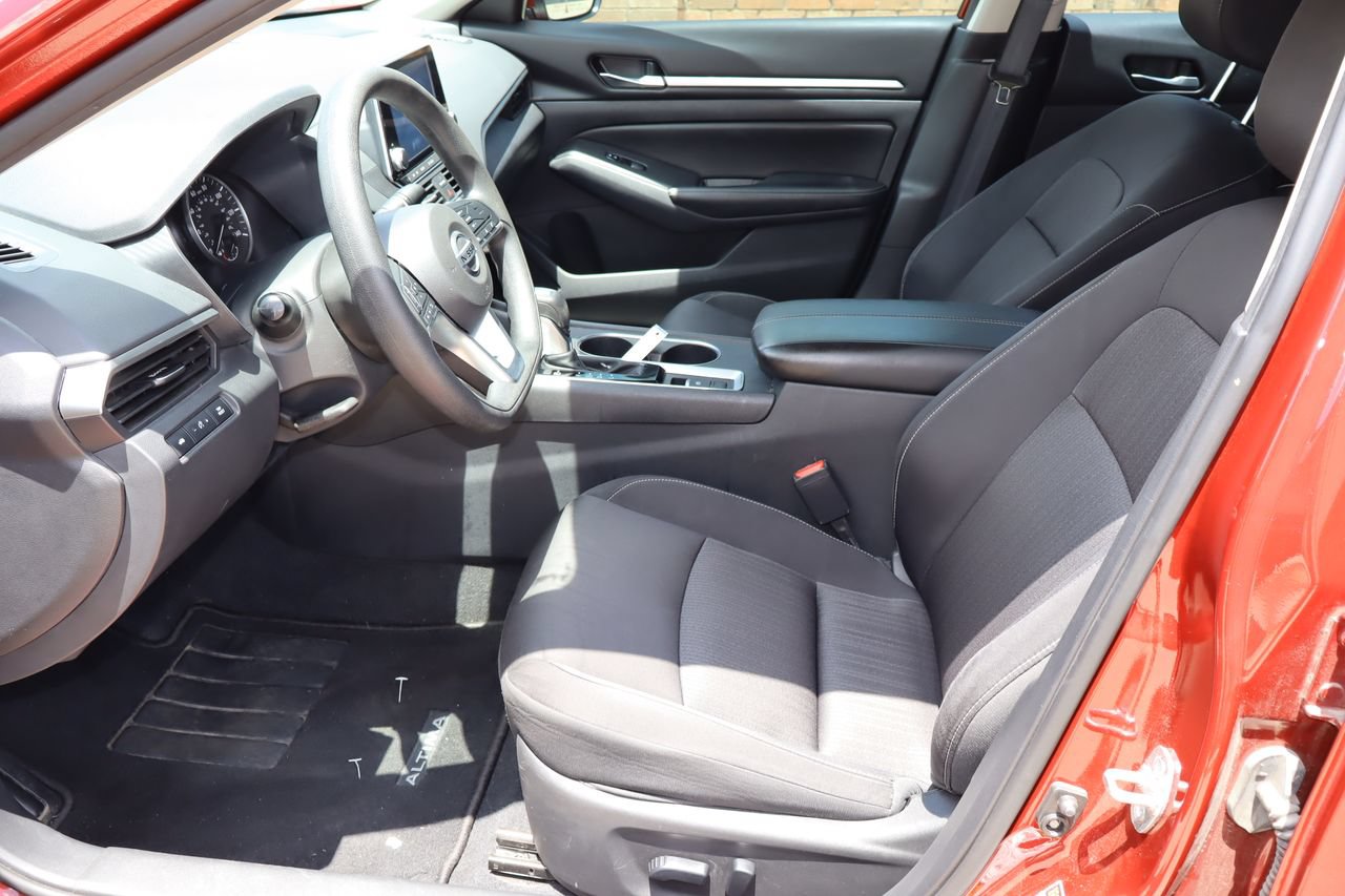 Used 2022 Nissan Altima 2.5 SV AWD/4WD image 15