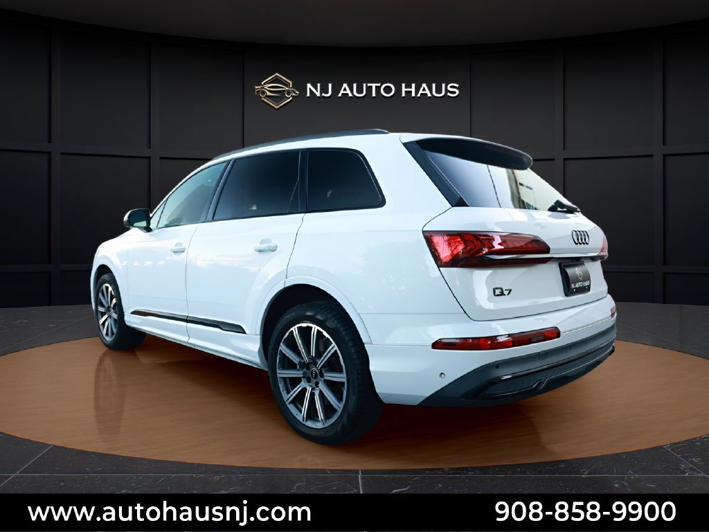 Used 2023 Audi Q7 2.0T Premium Plus w/ Premium Plus Package AWD/4WD image 11