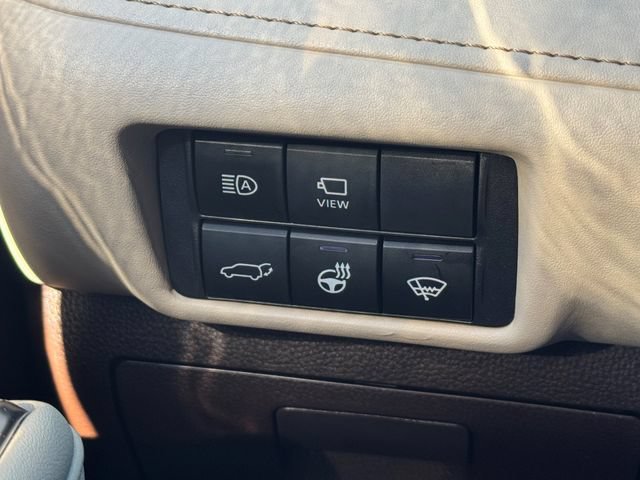 Used 2021 Toyota Highlander Platinum AWD/4WD image 34