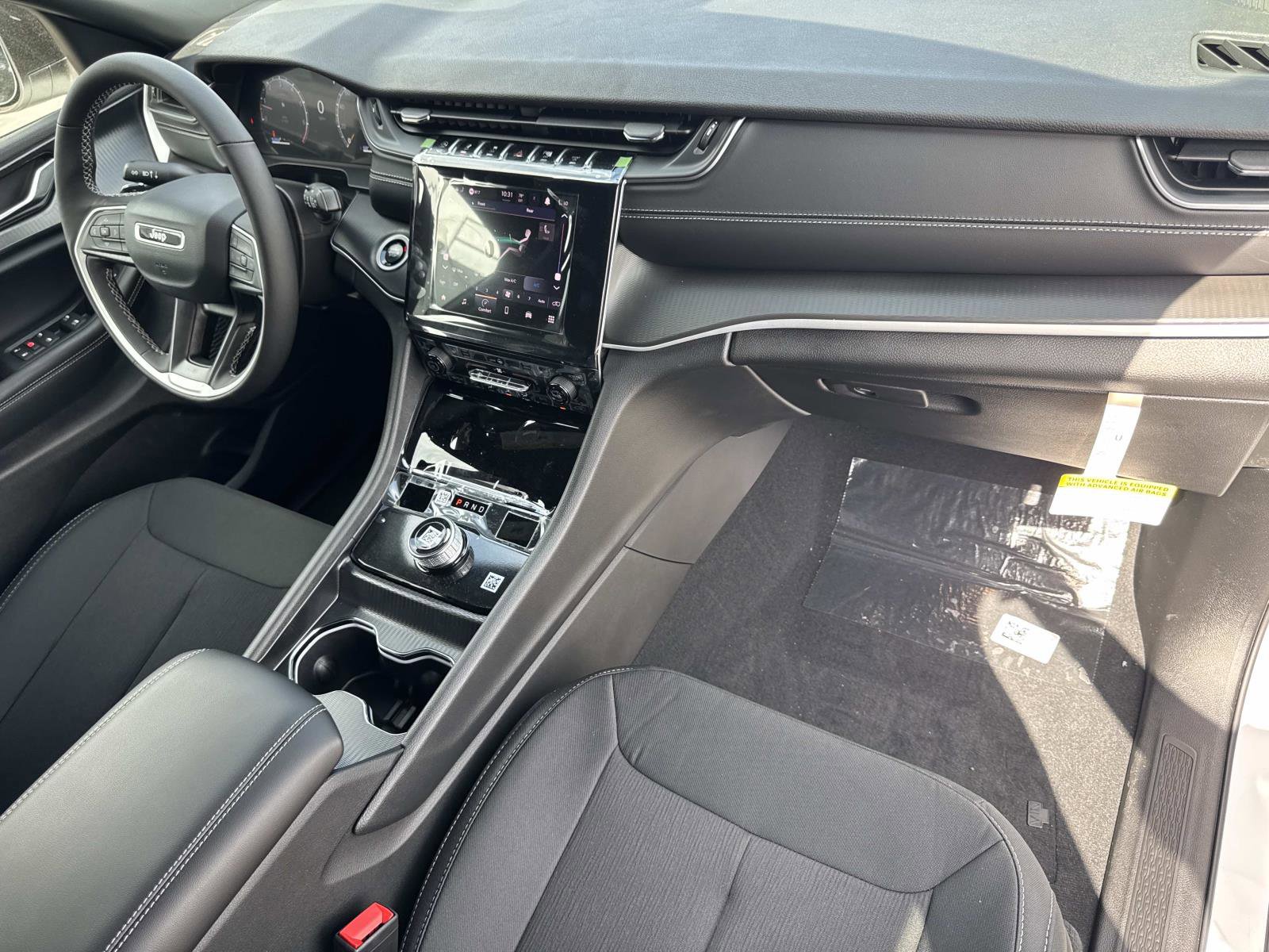 New 2026 Jeep Grand Cherokee L 2WD image 34