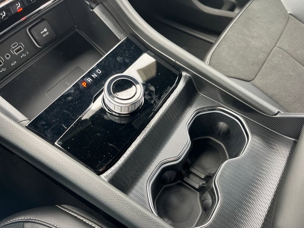 New 2025 Jeep Grand Cherokee Altitude image 11