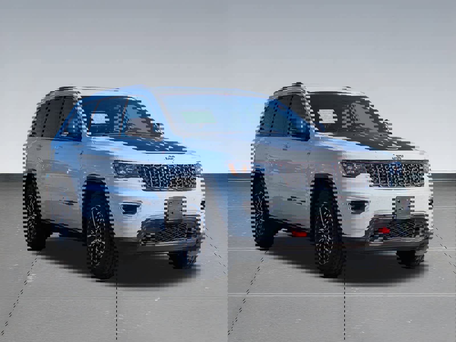 Used 2020 Jeep Grand Cherokee Trailhawk w/ Trailhawk Luxury Group image 8