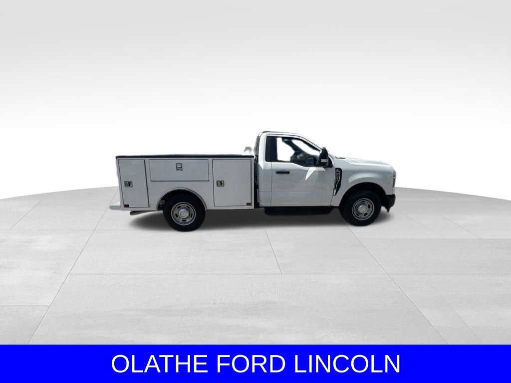 New 2025 Ford F250 XL w/ Camper Package RWD image 10