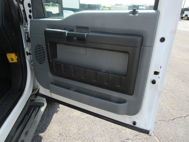 Used 2016 Ford F550 Luxury RWD image 12