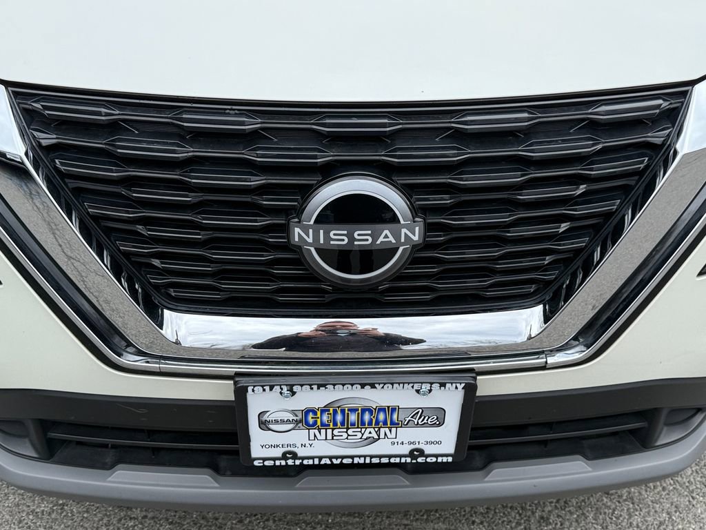 Used 2023 Nissan Rogue SV AWD/4WD image 33