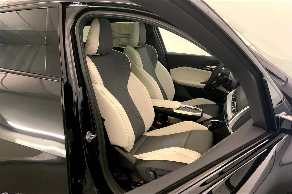 New 2026 BMW X2 xDrive28i w/ Technology Package AWD/4WD image 7