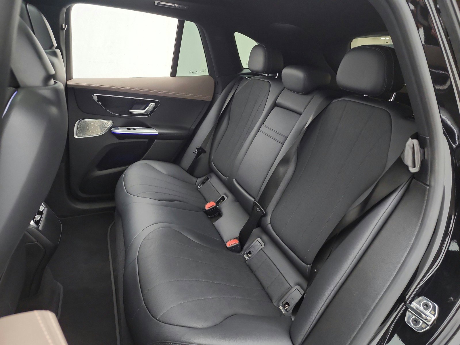 Used 2023 Mercedes-Benz EQE 350+ SUV image 16