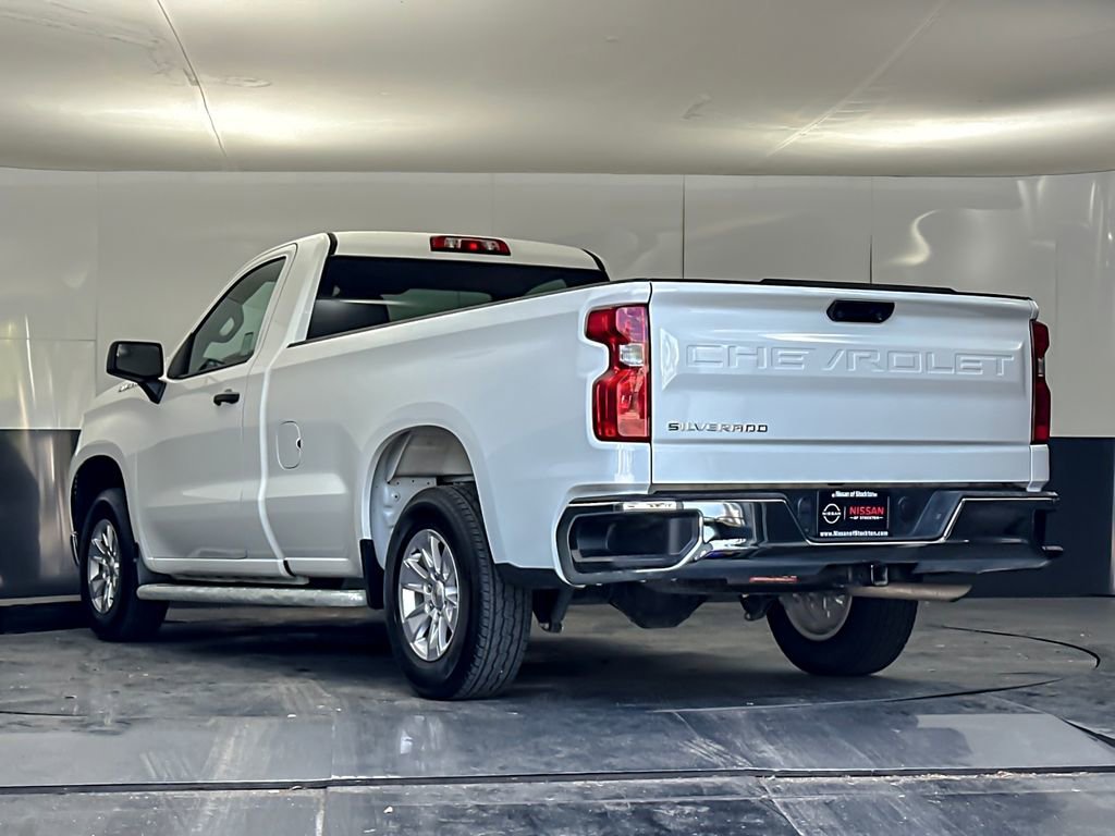 Used 2025 Chevrolet Silverado 1500 W/T image 5