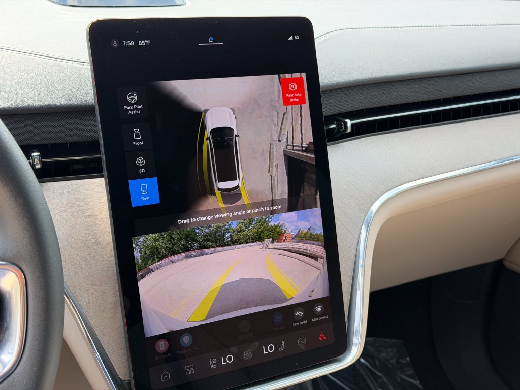 Certified 2025 Volvo EX90 Plus AWD/4WD image 19