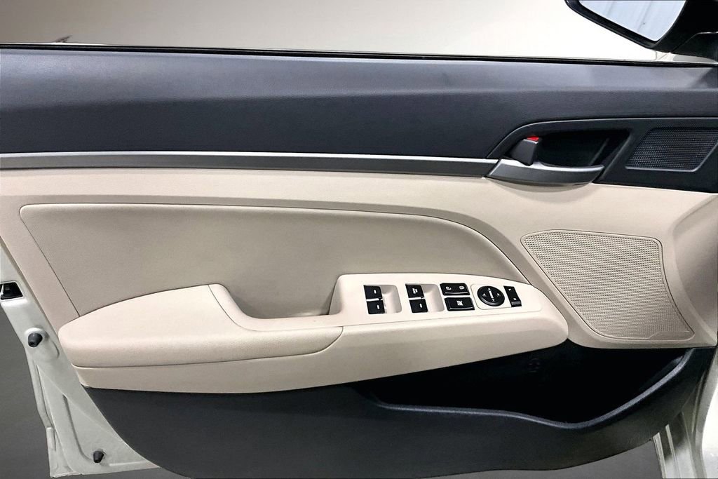 Used 2017 Hyundai Elantra Value Edition FWD image 20