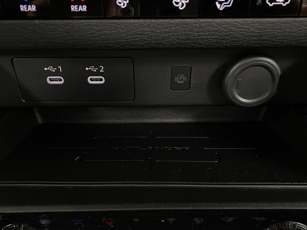 New 2025 Mitsubishi Outlander SEL image 27