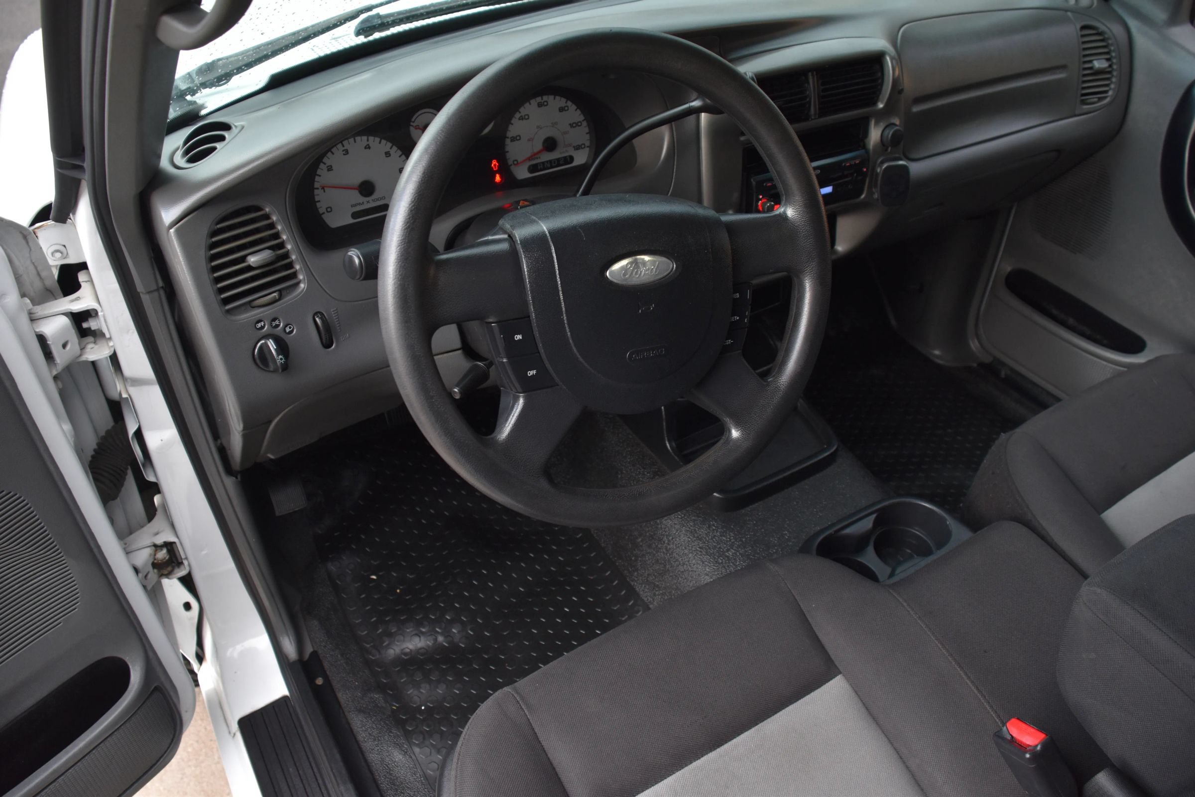 Used 2004 Ford Ranger XL RWD image 18