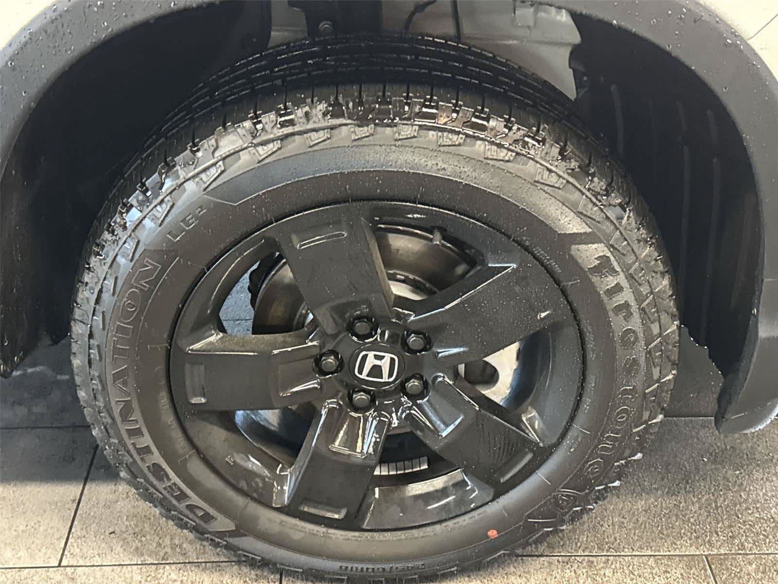 Used 2026 Honda Ridgeline Black Edition image 11