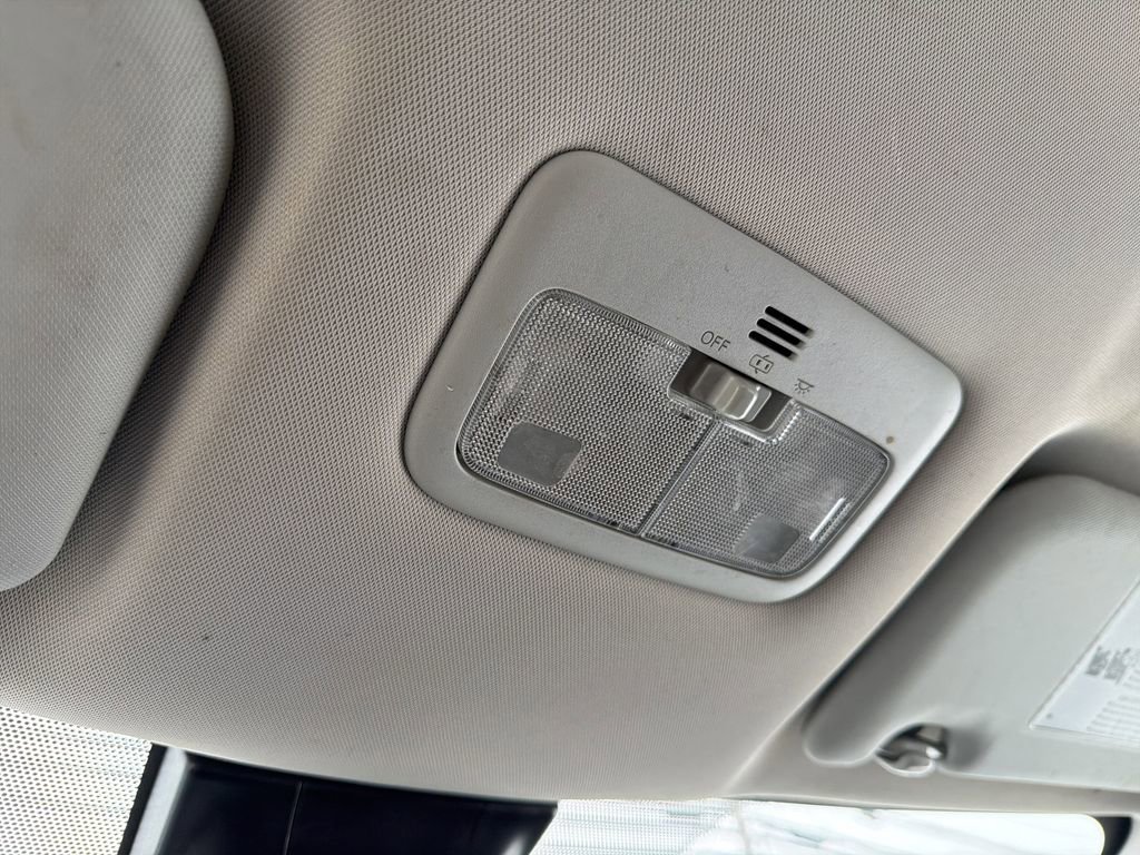 Used 2017 Toyota Corolla SE image 24