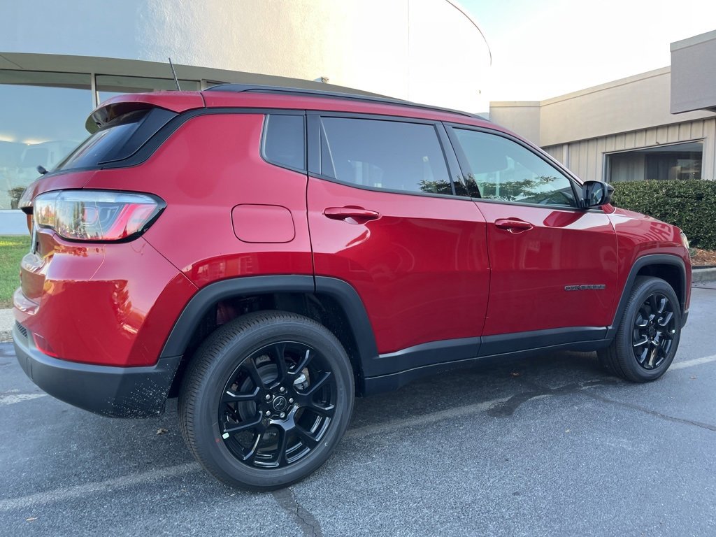 New 2026 Jeep Compass Latitude image 27