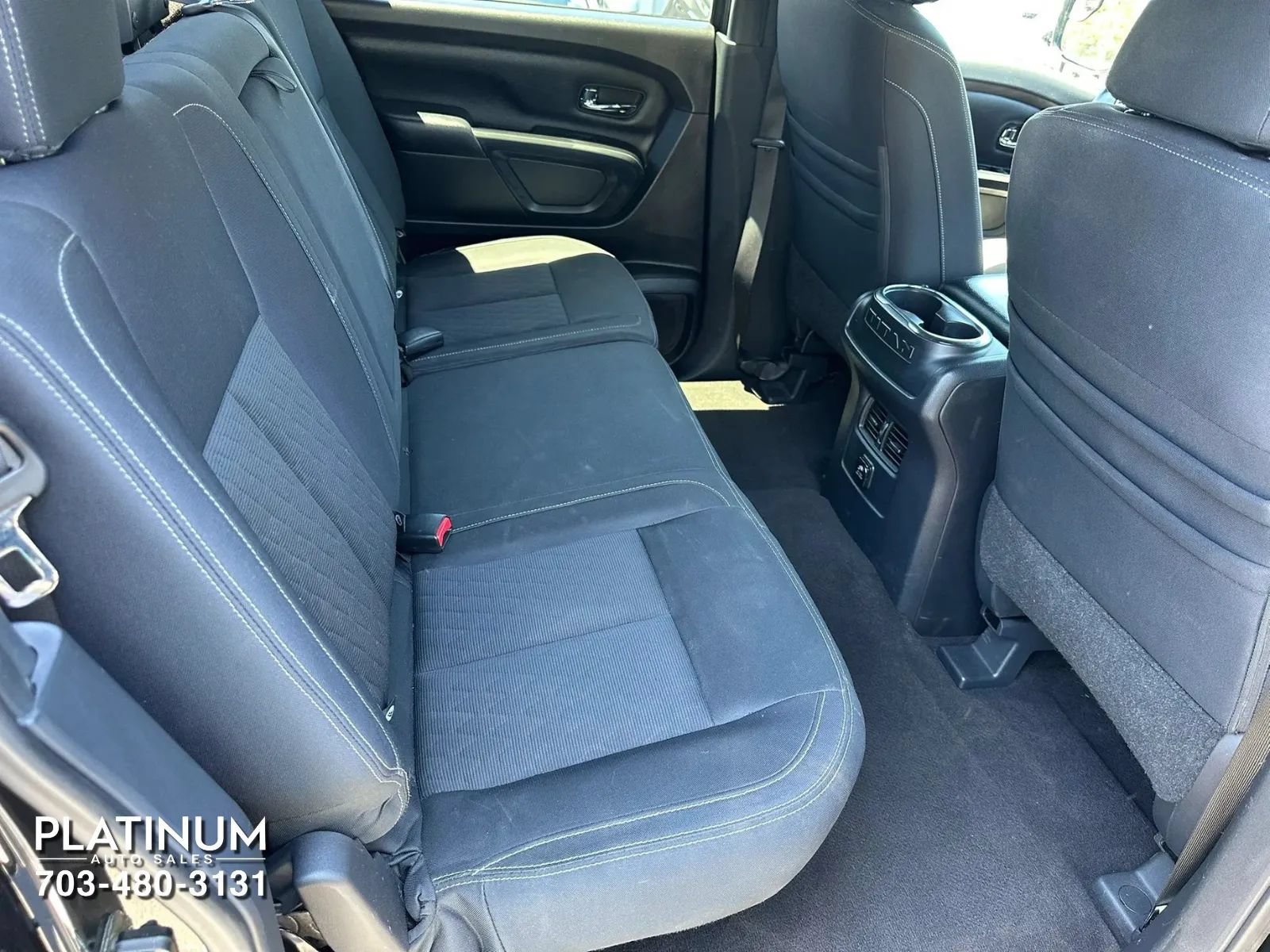 Used 2018 Nissan Titan SV w/ SV Convenience Package AWD/4WD image 16