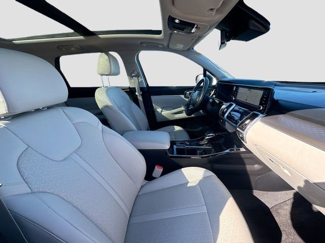 Certified 2023 Kia Sorento SX image 33