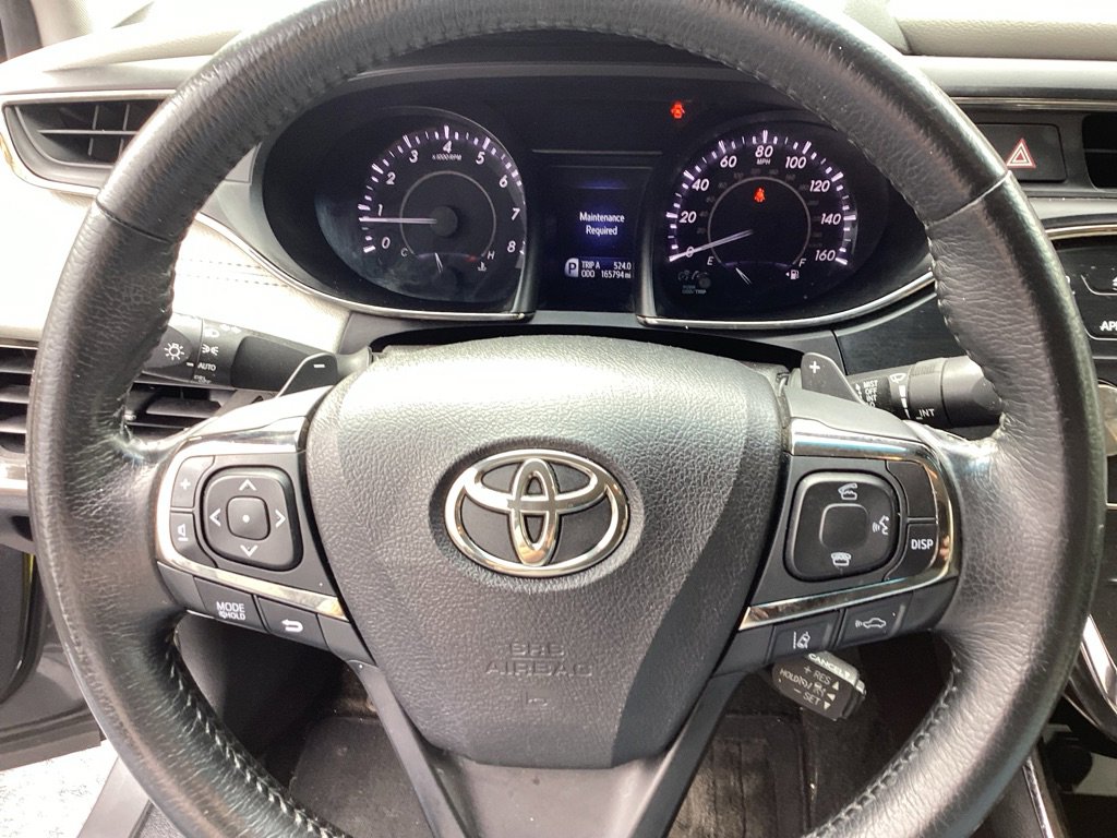 Used 2018 Toyota Avalon XLE image 21