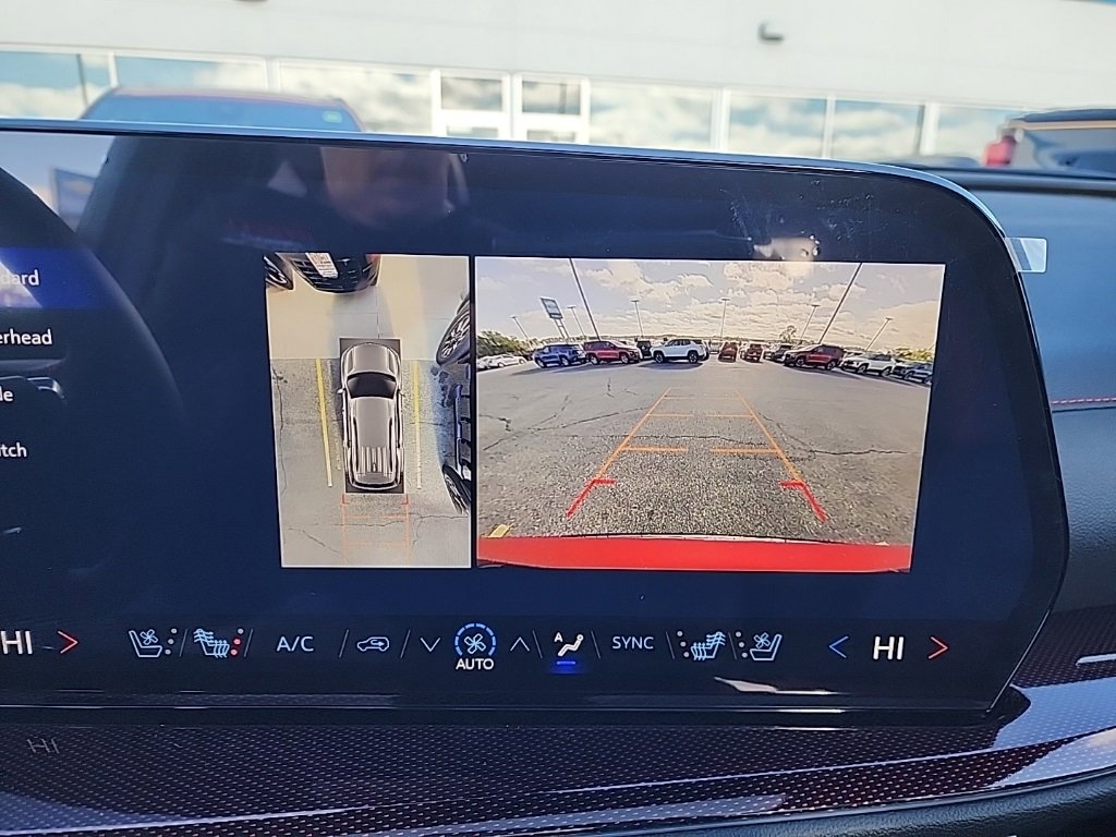 New 2026 Chevrolet Traverse RS image 38