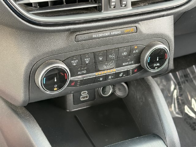 Used 2025 Ford Escape ST-Line Select AWD/4WD image 29