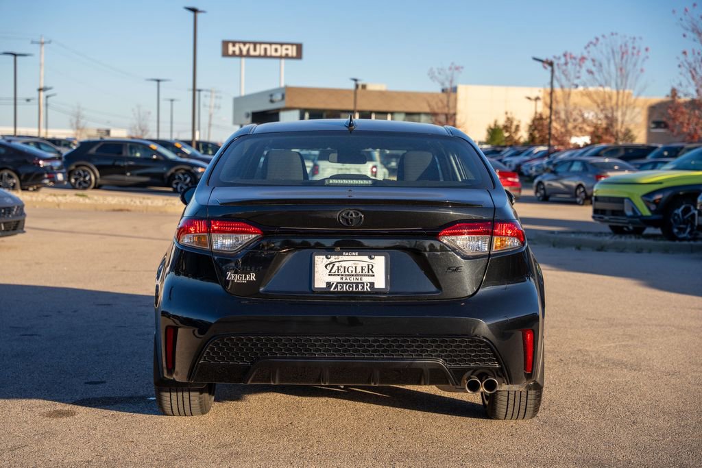 Used 2022 Toyota Corolla SE image 6
