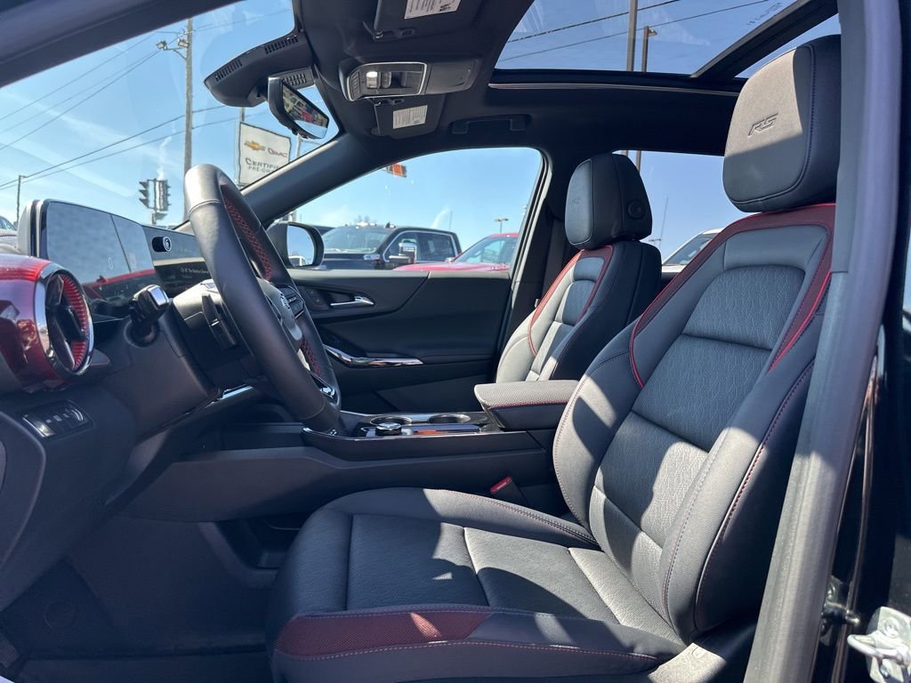 Used 2025 Chevrolet Equinox RS w/ Safety and Technology Package image 14