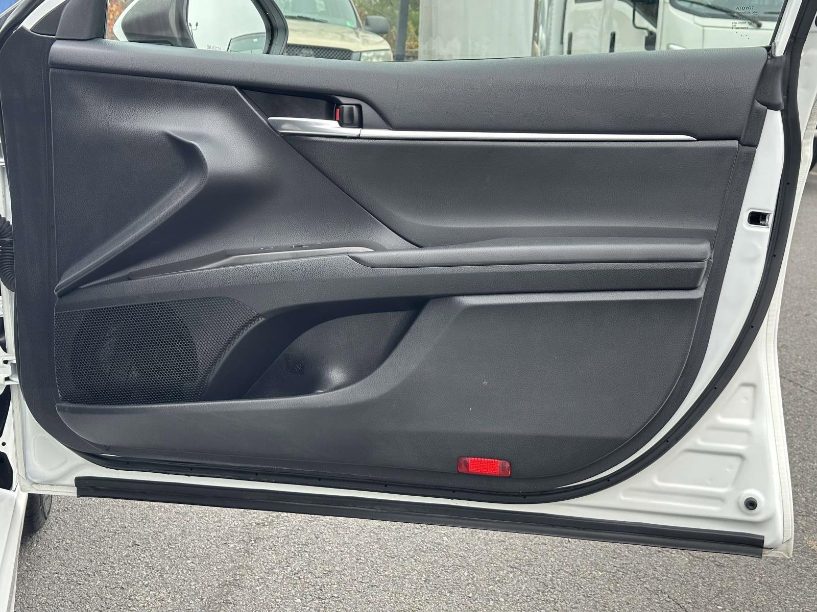 Used 2024 Toyota Camry SE image 27