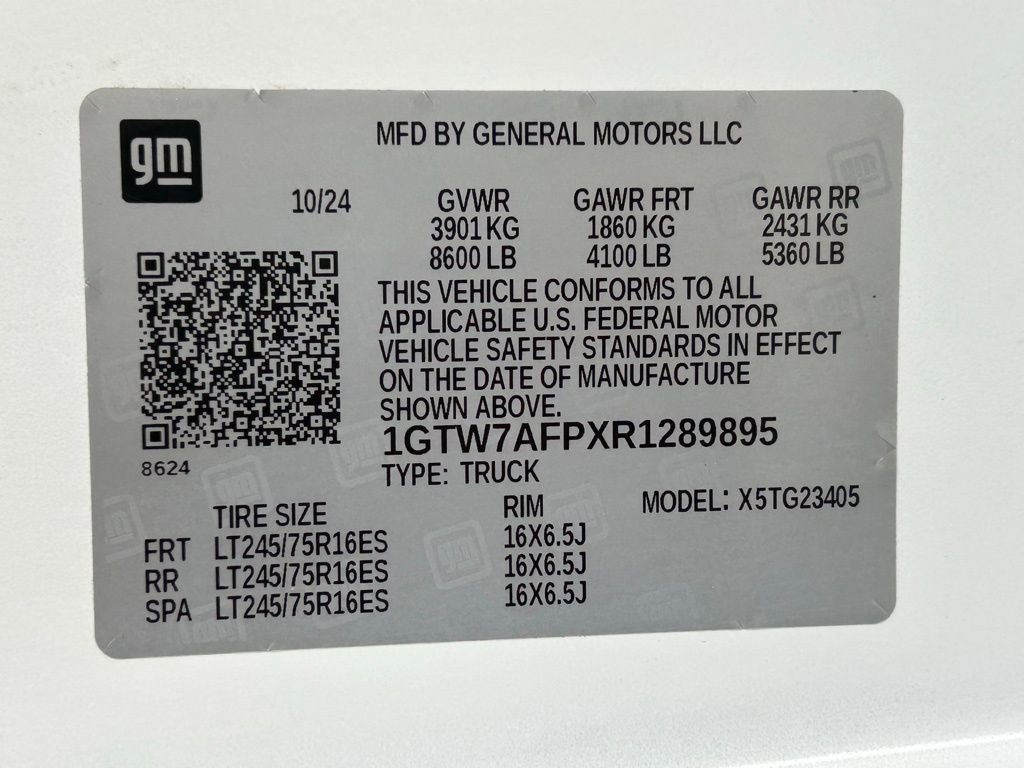 Used 2024 GMC Savana 2500 w/ Driver Convenience Package image 31