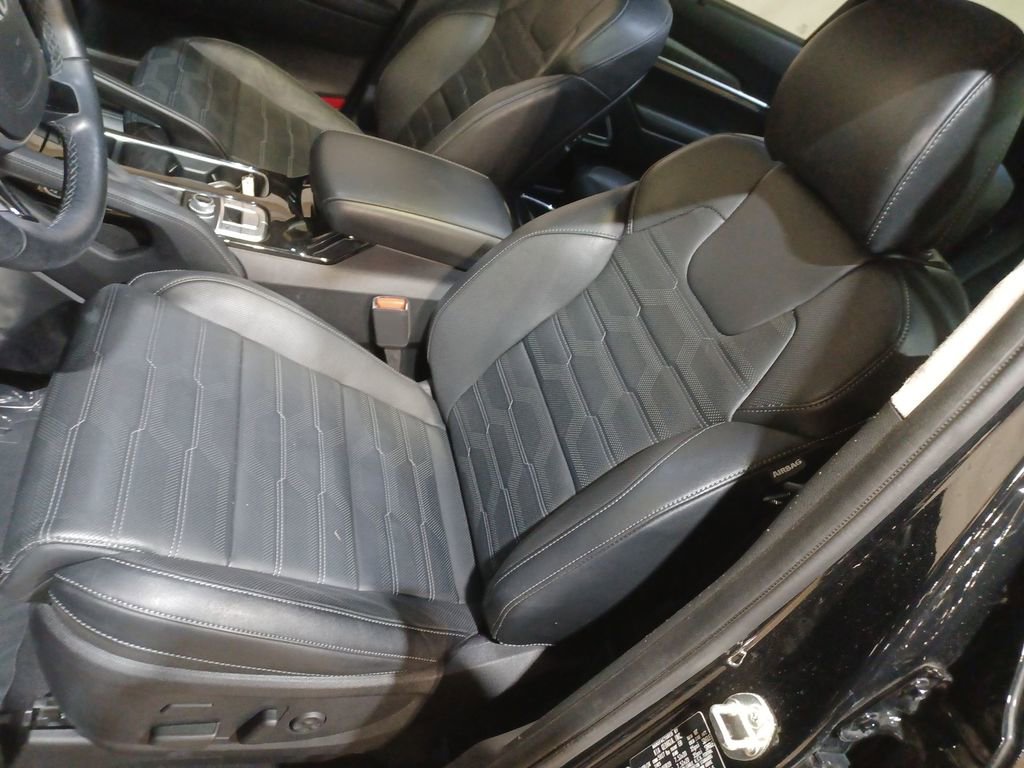 Used 2024 Kia Telluride SX Prestige w/ Towing Package AWD/4WD image 13