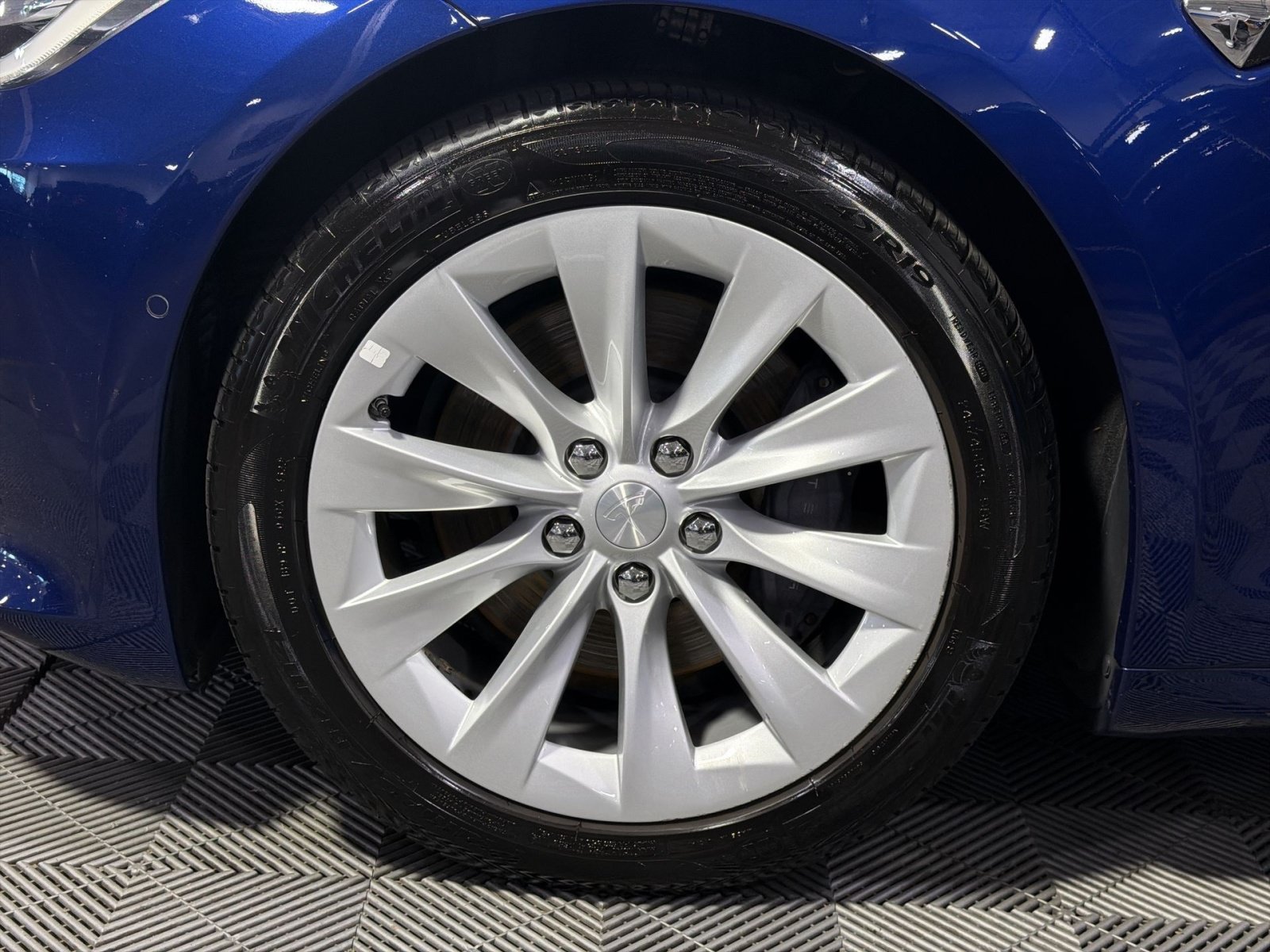 Used 2020 Tesla Model S Long Range AWD/4WD image 16