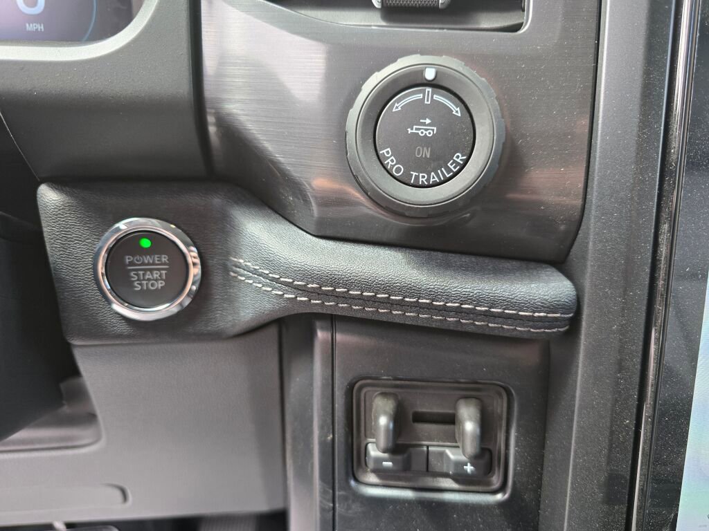 New 2025 Ford F150 Lightning Flash AWD/4WD image 21