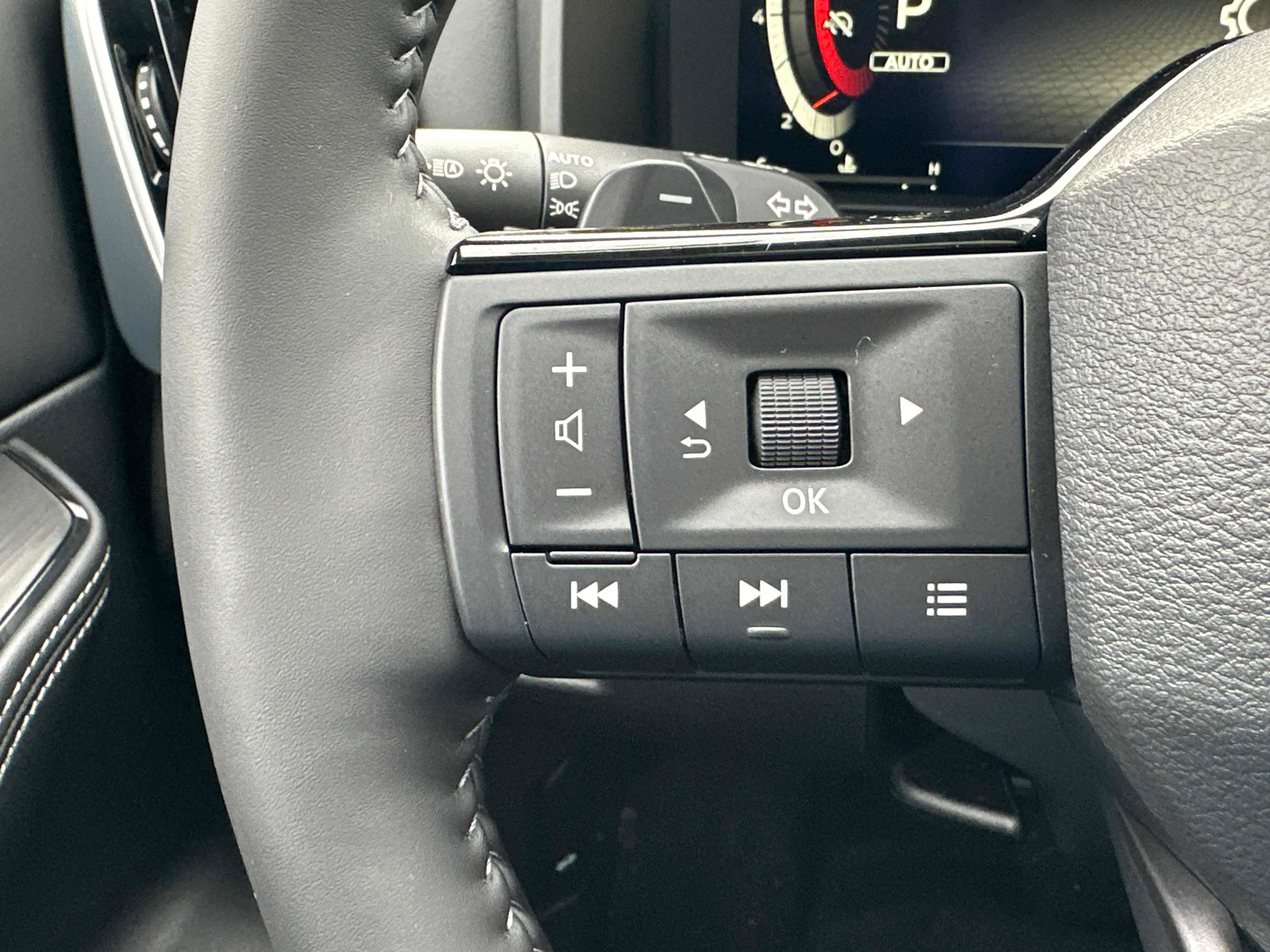 New 2026 Nissan Rogue Platinum w/ Platinum Premium Package image 38