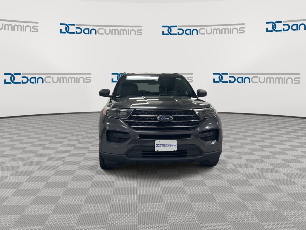 Used 2020 Ford Explorer XLT AWD/4WD image 3