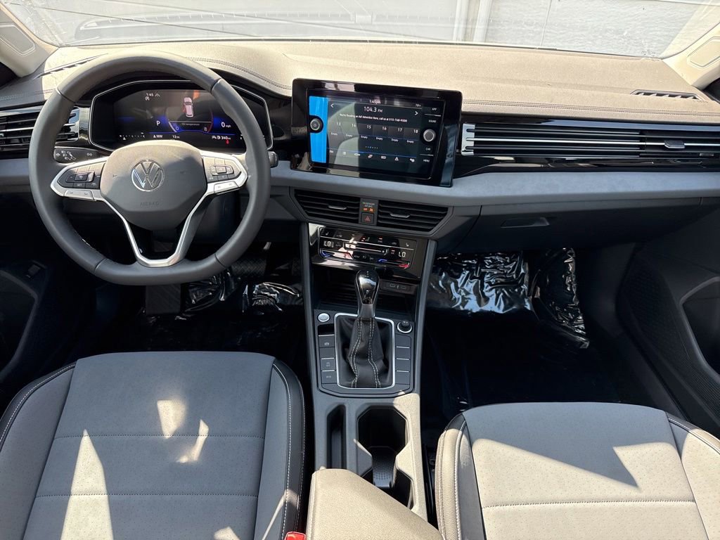 New 2026 Volkswagen Jetta SE FWD image 11