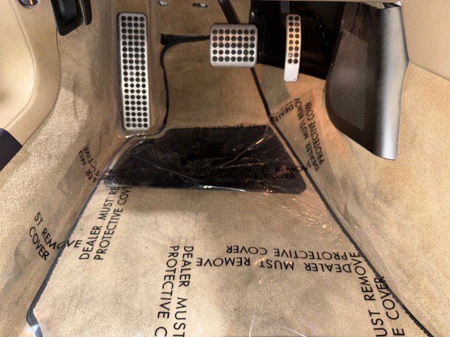 Used 2011 Aston Martin Rapide image 57