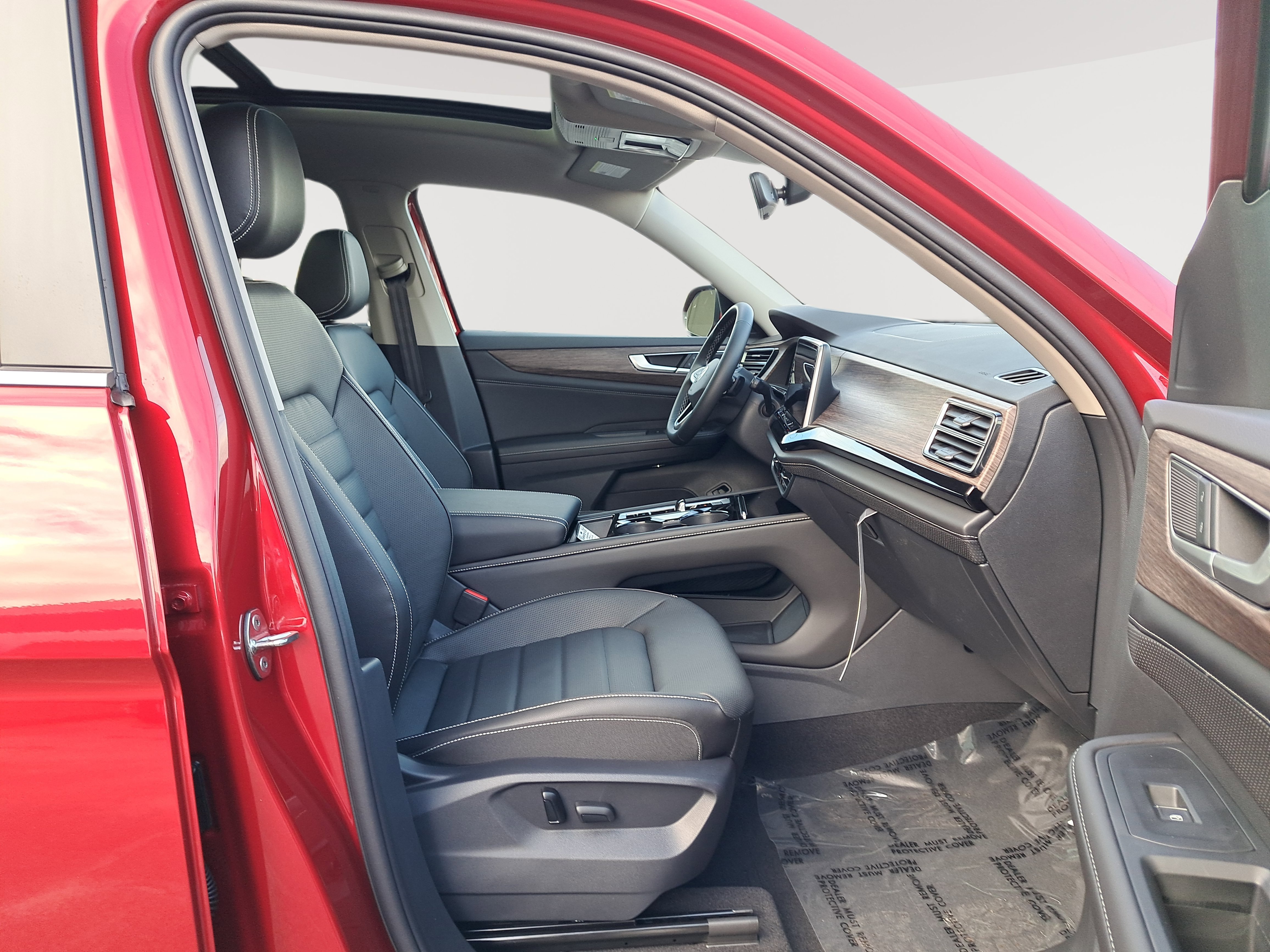 New 2025 Volkswagen Atlas SEL image 18