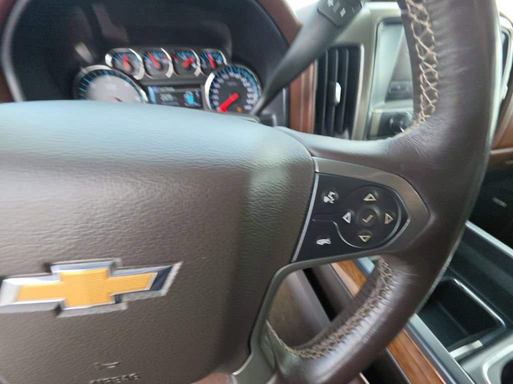 Used 2017 Chevrolet Silverado 2500 High Country w/ Snow Plow Prep Package AWD/4WD image 15