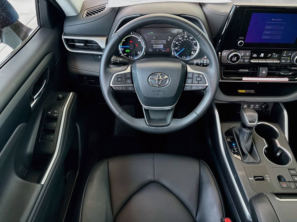 Certified 2026 Toyota Highlander XLE AWD/4WD image 10